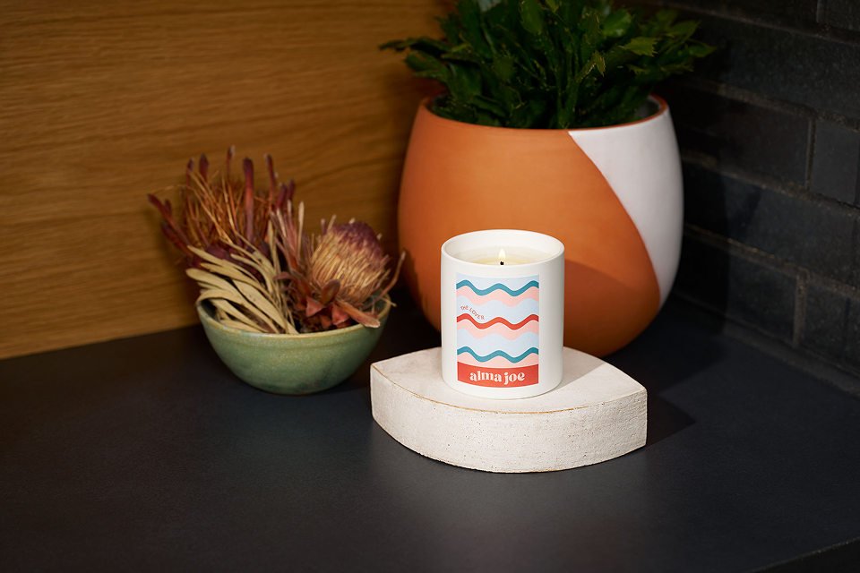 The Lover candle with plant and dried flowers